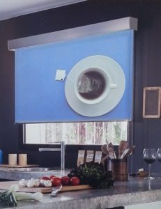 Estor enrollable de cocina con fotografía de taza de té